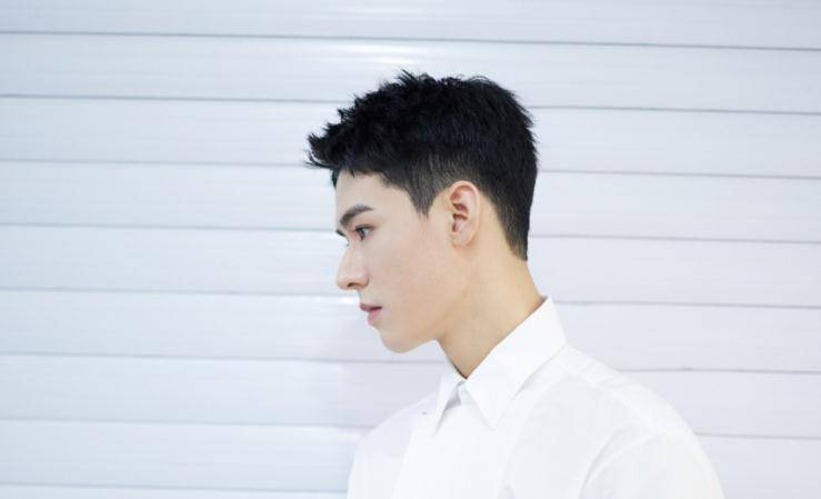 時(shí)尚揭秘，最新男款潮流大解密！