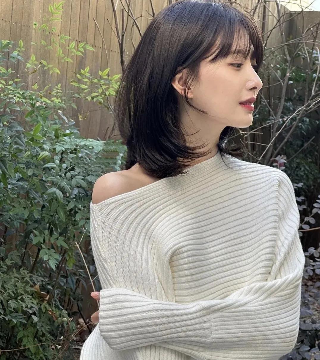 今年女性最新發(fā)型，科技重塑潮流之美
