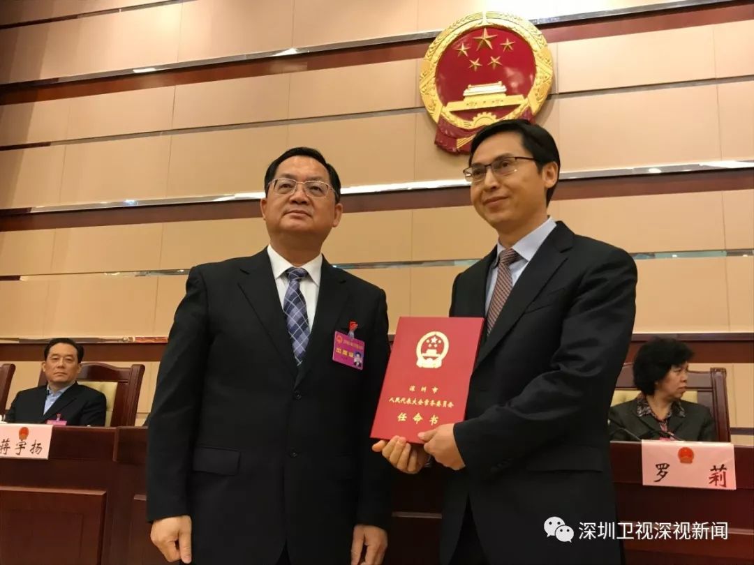 徐大彤最新任職，展現(xiàn)學(xué)習(xí)變遷中的自信與成就力量