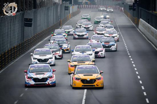 2024新澳門(mén)正版免費(fèi)資本車資料,最新碎析解釋說(shuō)法_專屬版92.701