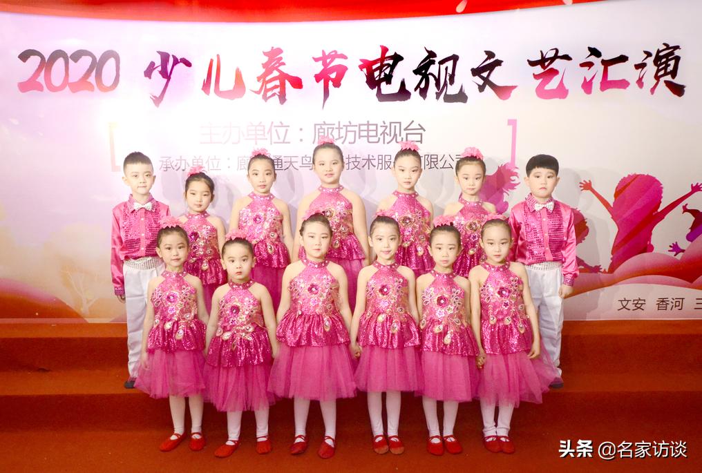 春晚舞蹈演員，舞臺(tái)與小巷舞者之家的隱秘聯(lián)系