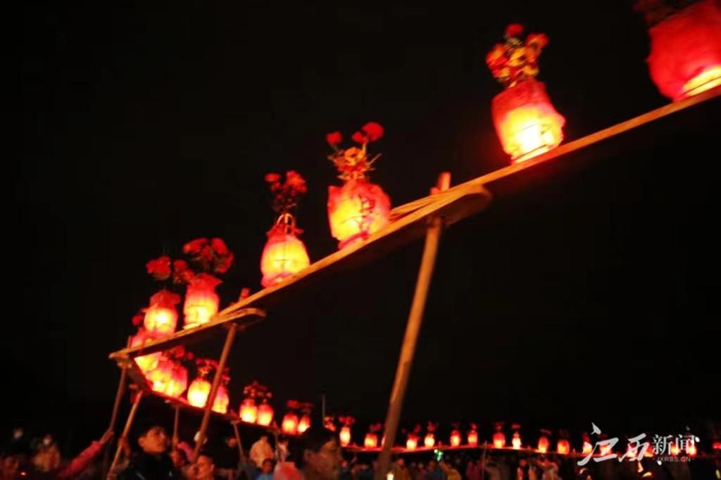 舞板比賽，旋轉(zhuǎn)中的自信與激情盛宴