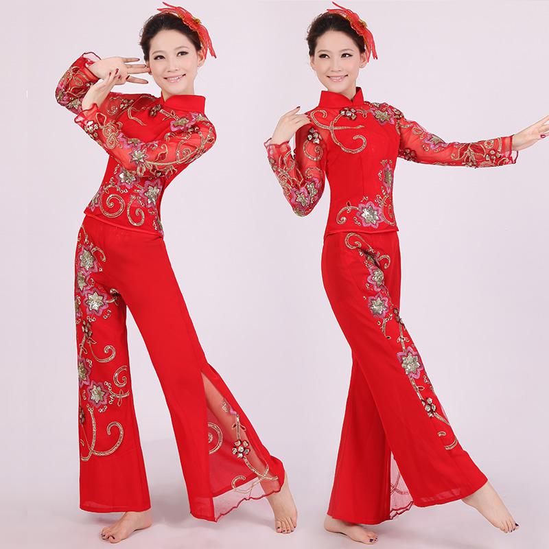秧歌服裝最新款2015，時尚變遷與自信成就感的華麗交響曲