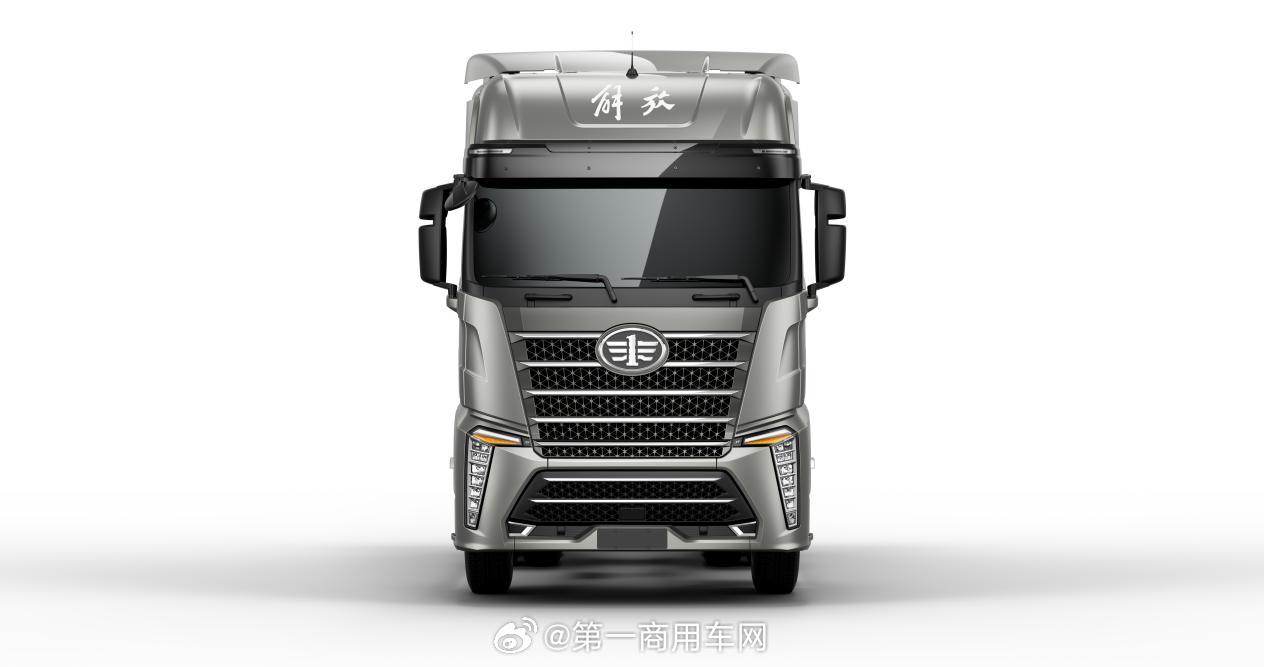 最新款解放J7車型展示圖，與自然美景的邂逅之旅體驗
