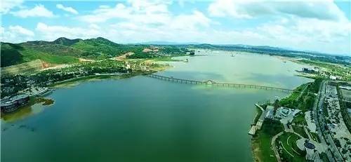 大足區(qū)勝天湖水庫(kù)最新探秘，小巷風(fēng)情與美食瑰寶